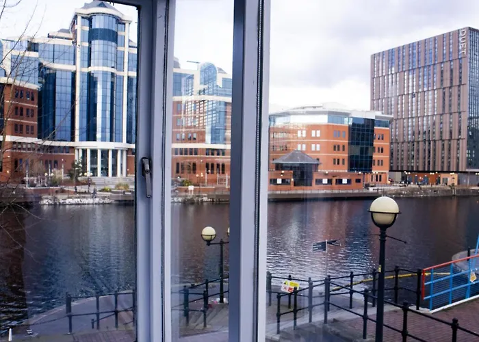 Great 2Bed Apt In Salford Quays With Water View