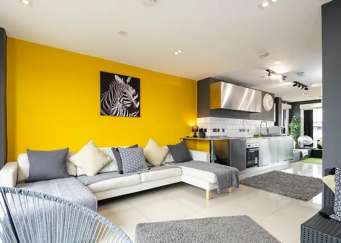 Manere Group Apartments - Tib Street