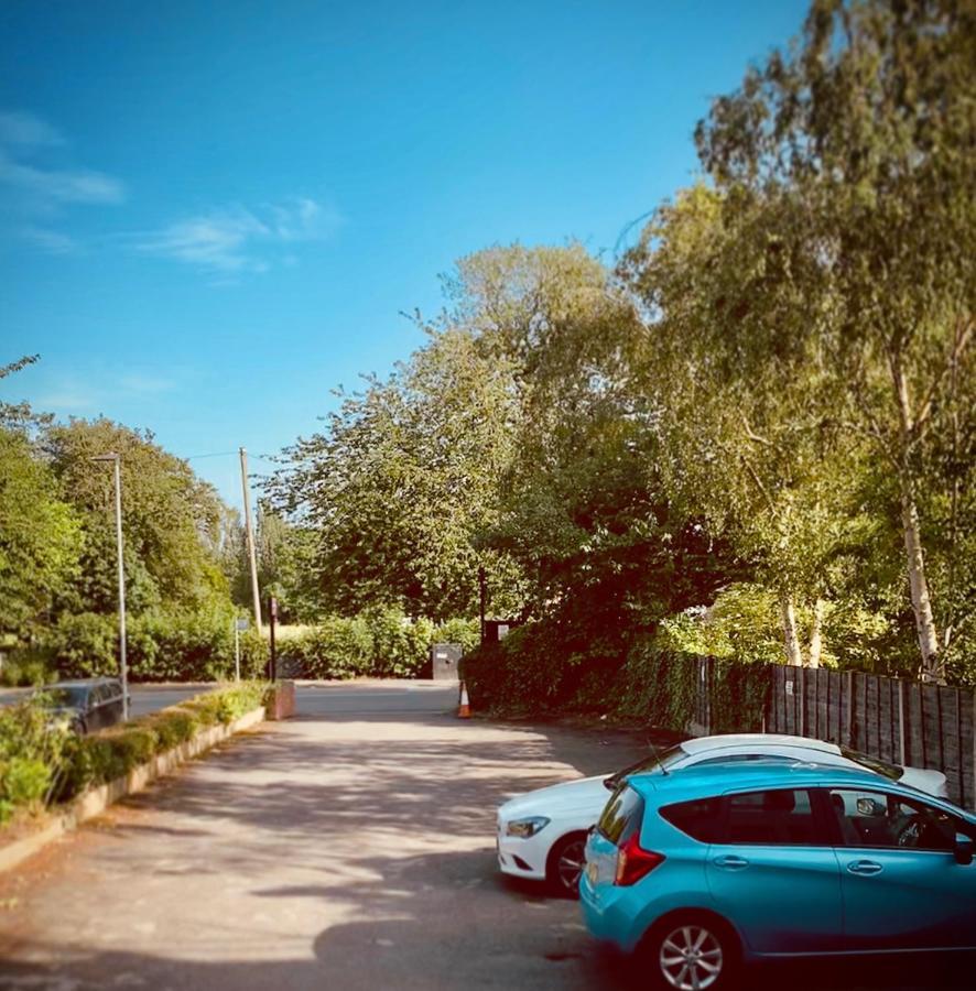 - Free Parking * Manchester