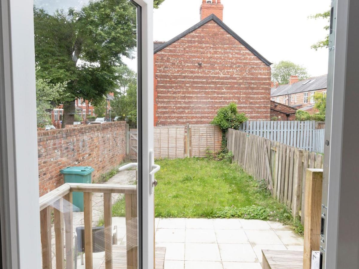 Holiday home Cosy In Near Science Museum Manchester
