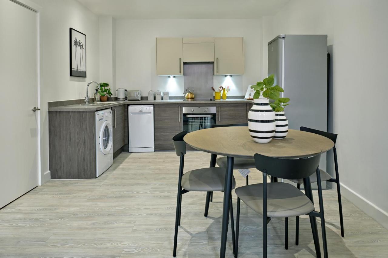 Appartement Media By Charles Hope *