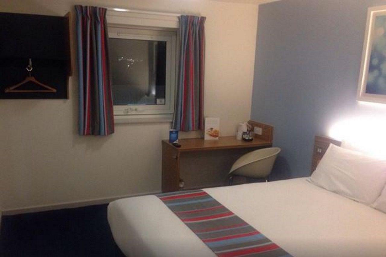 Travelodge Salford Quays Hotel 3*
