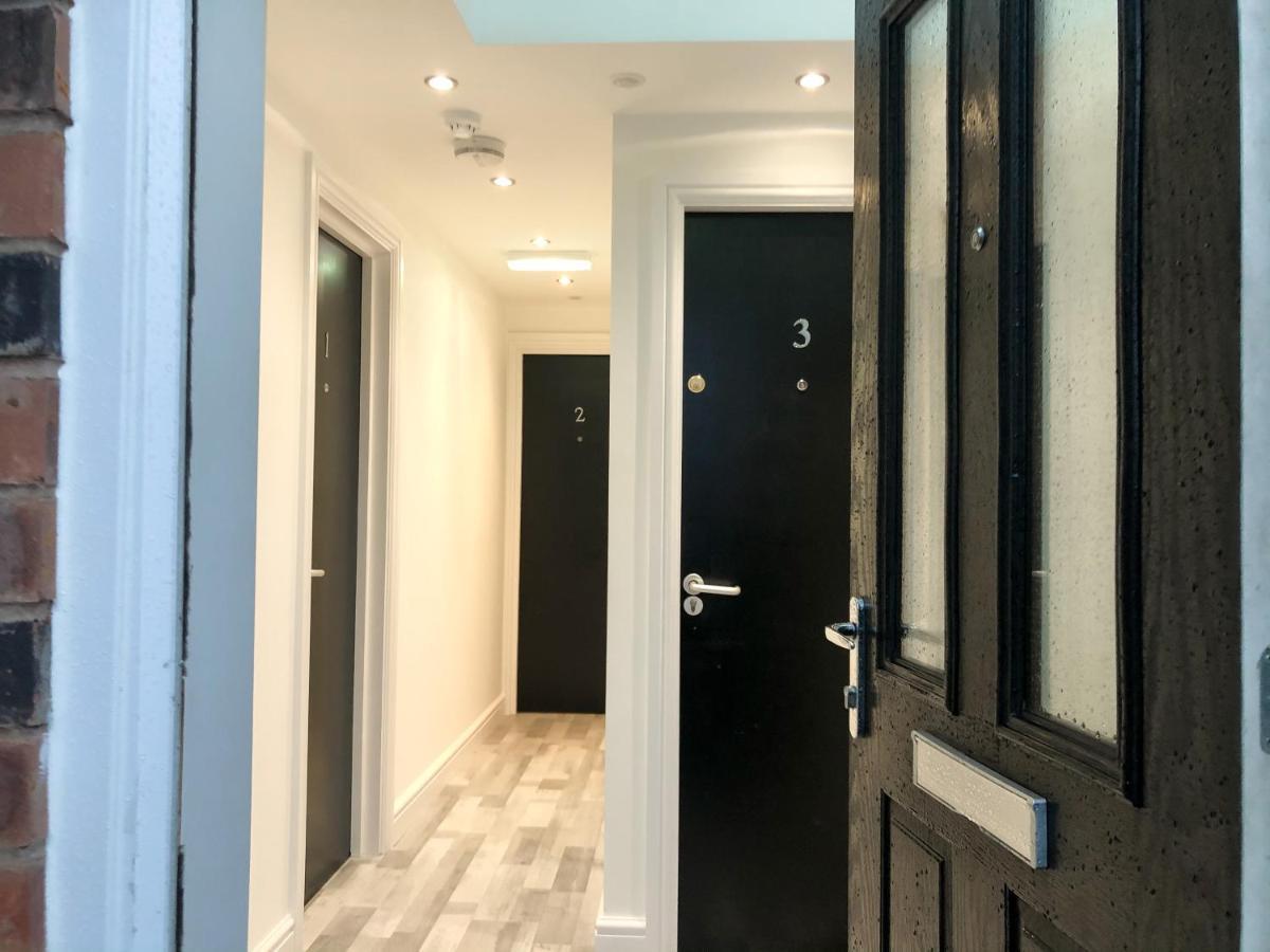 10min To - Free Parking - Private - Contractor Friendly Appartement *