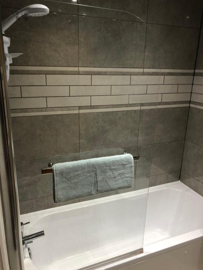 Bed & Breakfast Big Rusholme With Tv And Private Bathroom-parking&wifi *