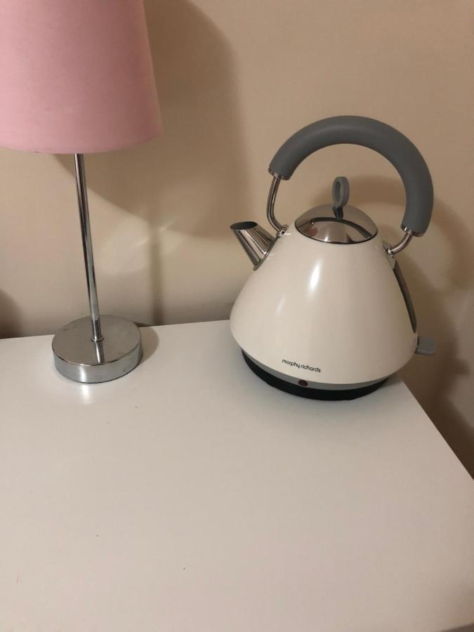 Big Rusholme With Tv And Private Bathroom-parking&wifi Bed & Breakfast