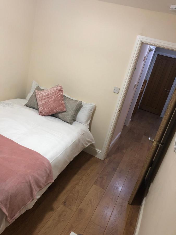 Big Rusholme With Tv And Private Bathroom-parking&wifi * Manchester