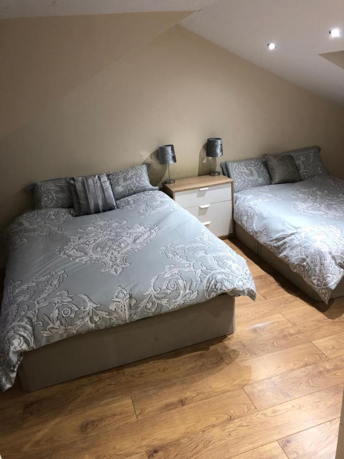 Big Rusholme With Tv And Private Bathroom-parking&wifi Manchester