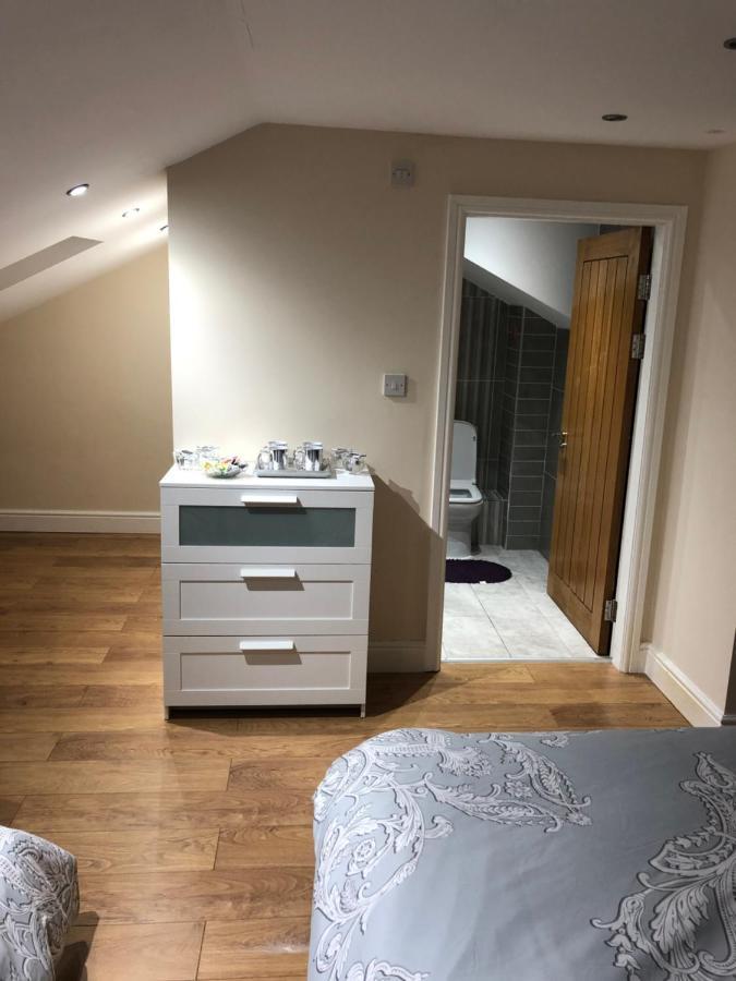 Big Rusholme With Tv And Private Bathroom-parking&wifi Bed & Breakfast *