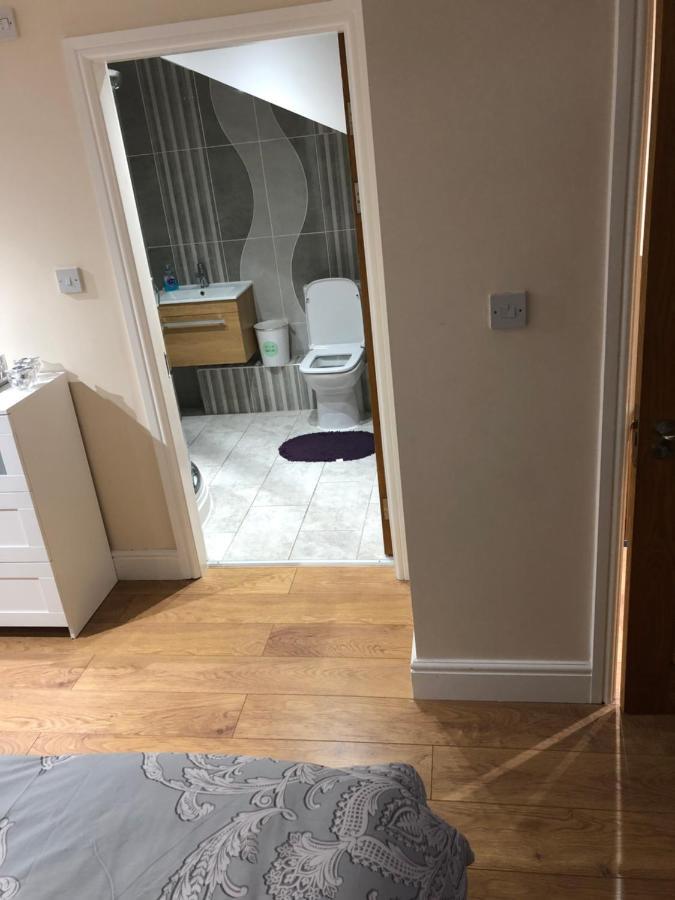 Big Rusholme With Tv And Private Bathroom-parking&wifi Bed & Breakfast Manchester