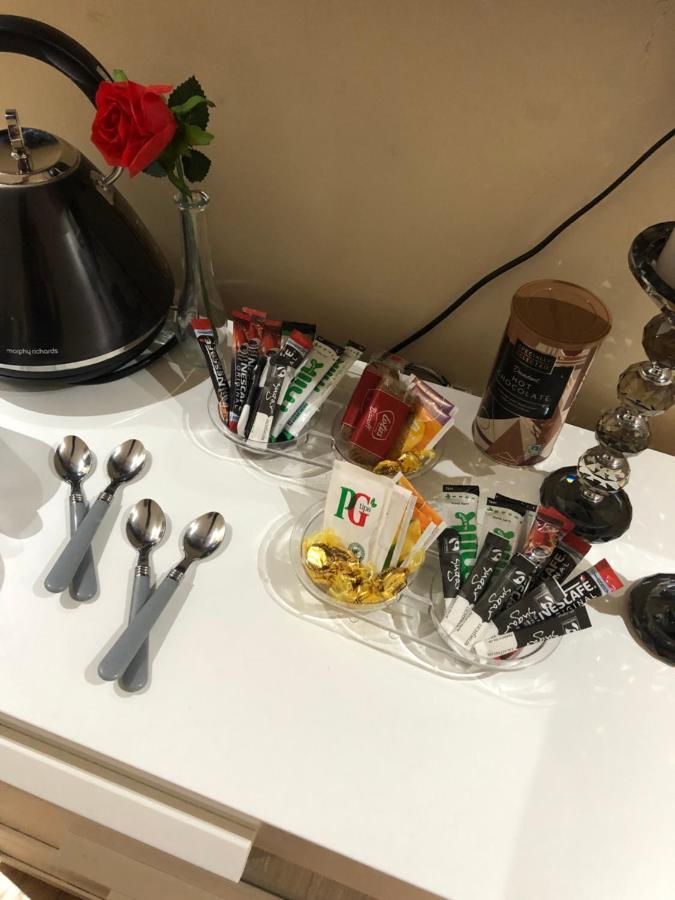 Bed & Breakfast Big Rusholme With Tv And Private Bathroom-parking&wifi Manchester