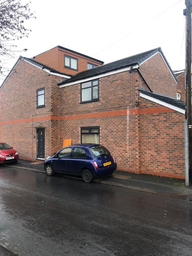 Bed & Breakfast Big Rusholme With Tv And Private Bathroom-parking&wifi