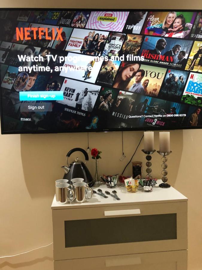 Big Rusholme With Tv And Private Bathroom-parking&wifi Bed & Breakfast Manchester
