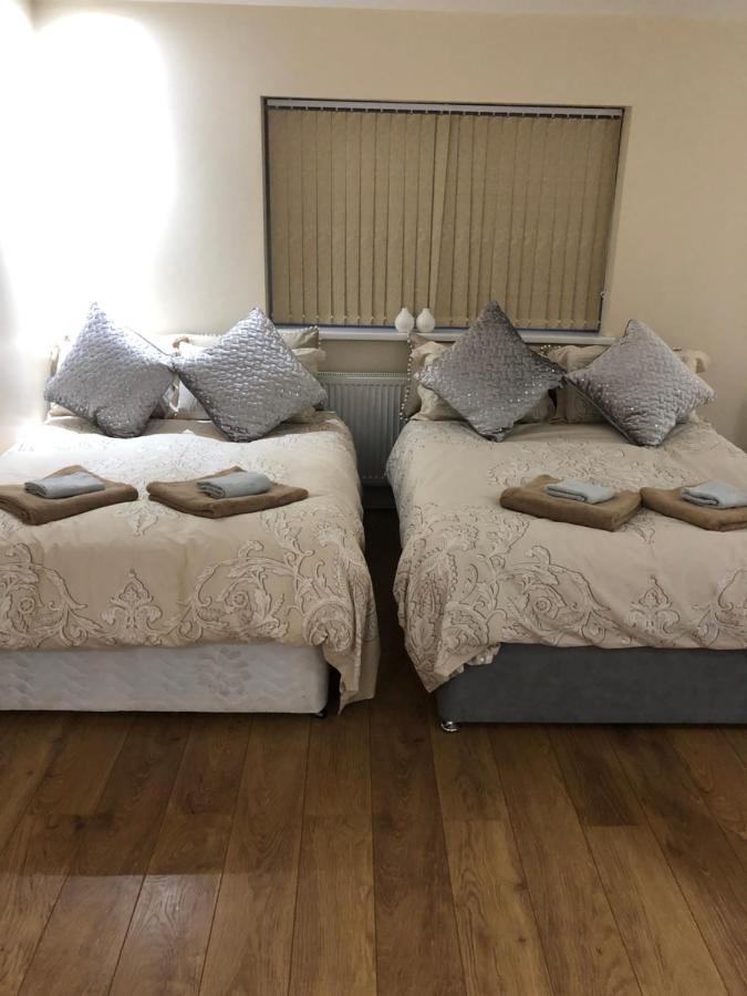Bed & Breakfast Big Rusholme With Tv And Private Bathroom-parking&wifi Manchester