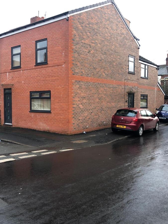 Big Rusholme With Tv And Private Bathroom-parking&wifi Bed & Breakfast *