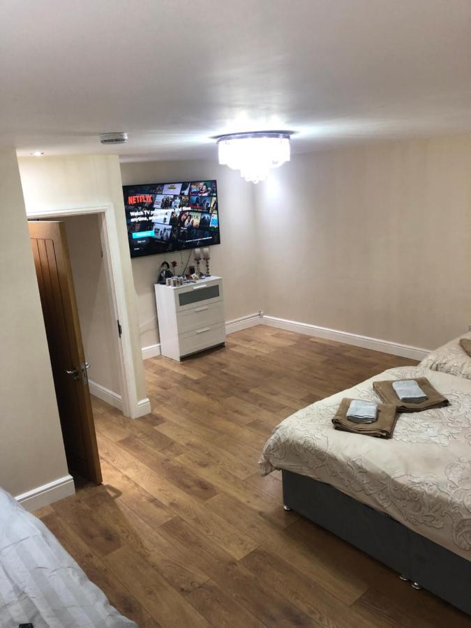 Big Rusholme With Tv And Private Bathroom-parking&wifi Bed & Breakfast Manchester