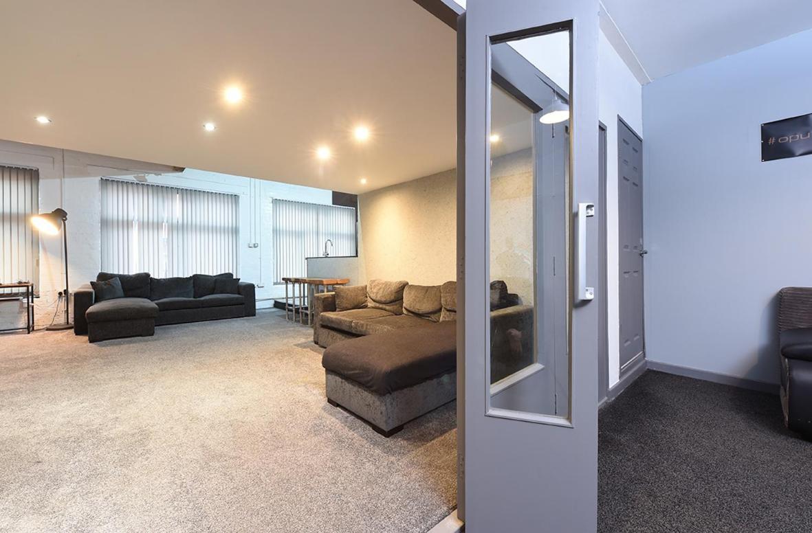 Penthouse Warehouse Slps 18 Manchester