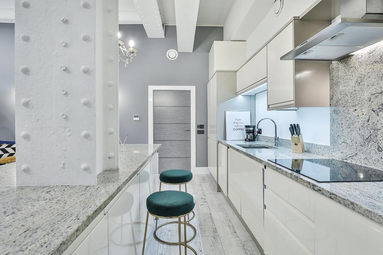 Dreamz - Modern Centre Of Appartement *