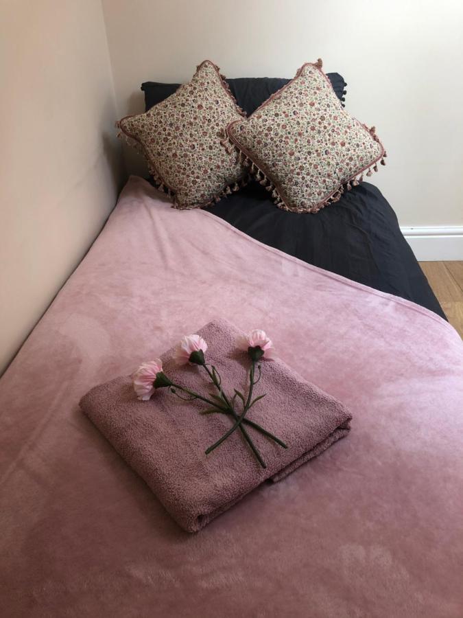 Big Rusholme With Tv And Private Bathroom-parking&wifi Bed & Breakfast *