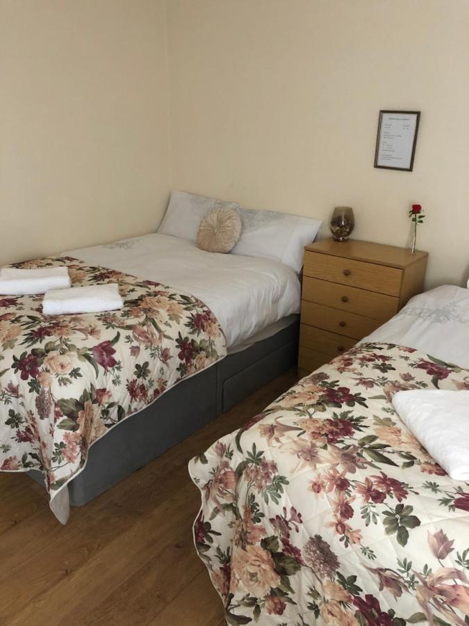 Big Rusholme With Tv And Private Bathroom-parking&wifi * Manchester