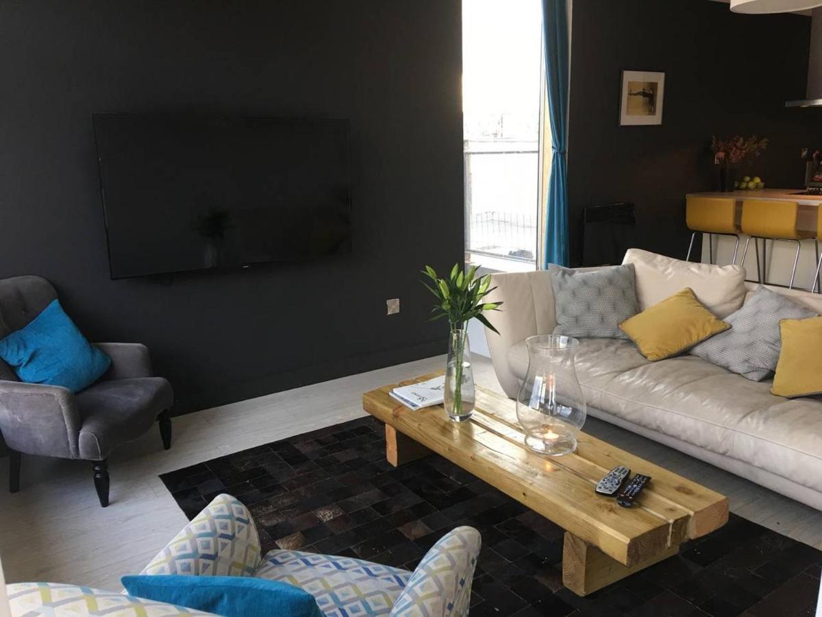 City Centre Modern 3bed 2bath Penthouse Northern Quarter, Sleeps 10 Manchester