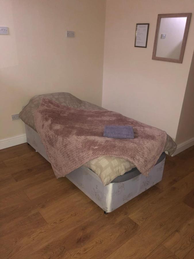 Big Rusholme With Tv And Private Bathroom-parking&wifi
