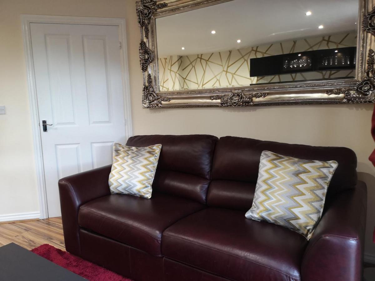Appartement Nightingale Gardens - 4 Bed Detached House - *