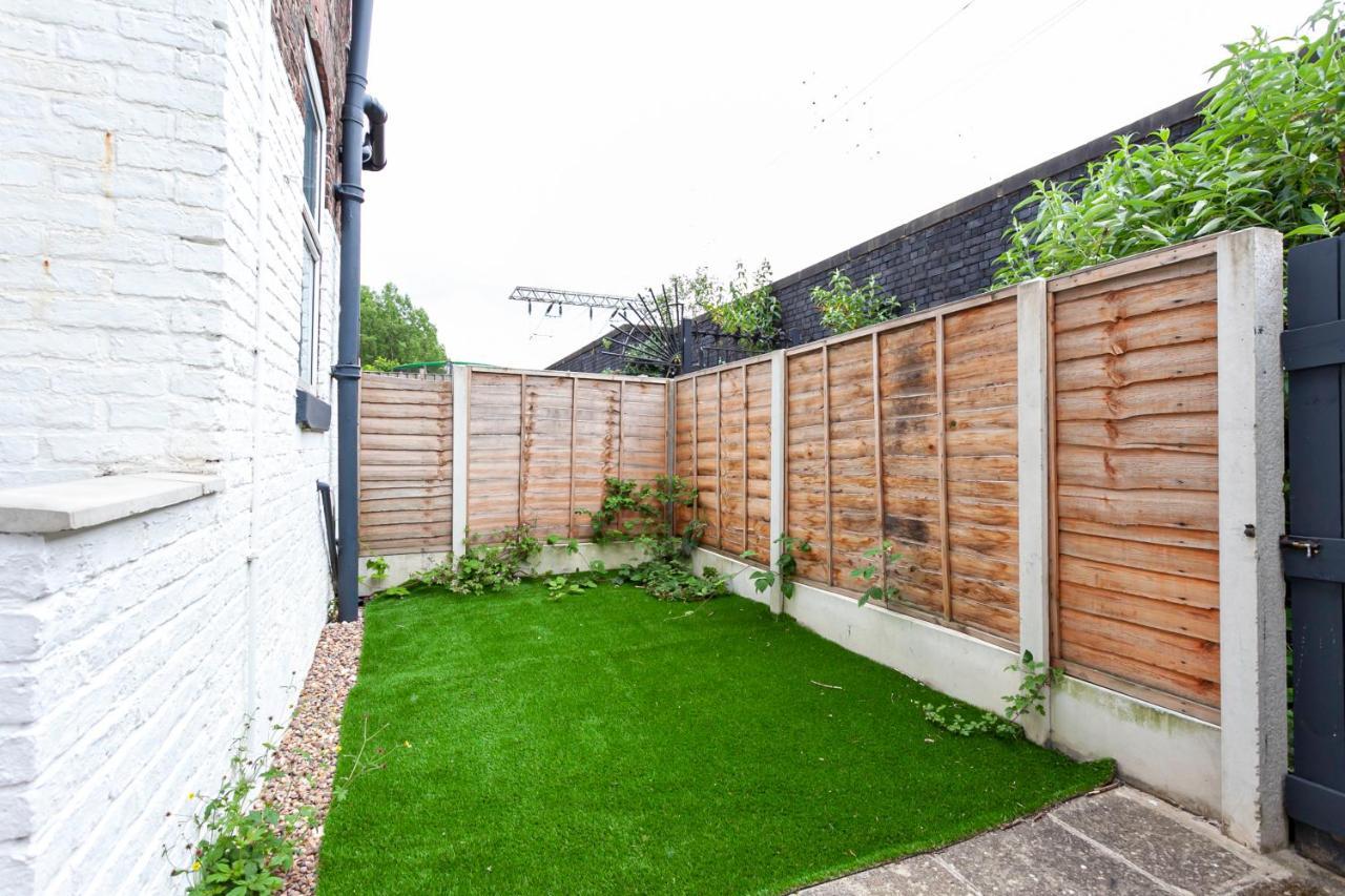 Spacious Comfortable House Close To Etihad