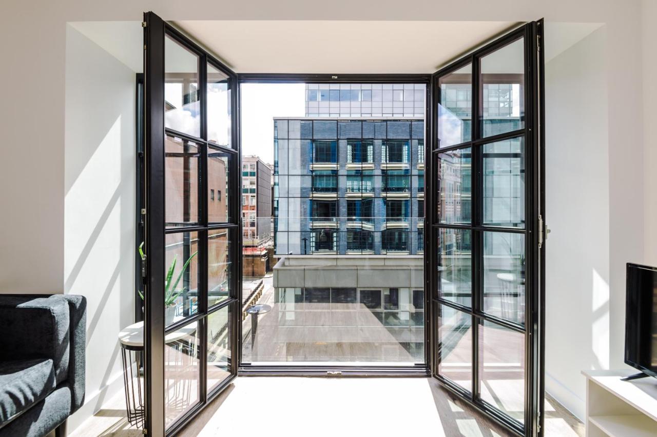 Hilltop Serviced - Piccadilly Apartment *