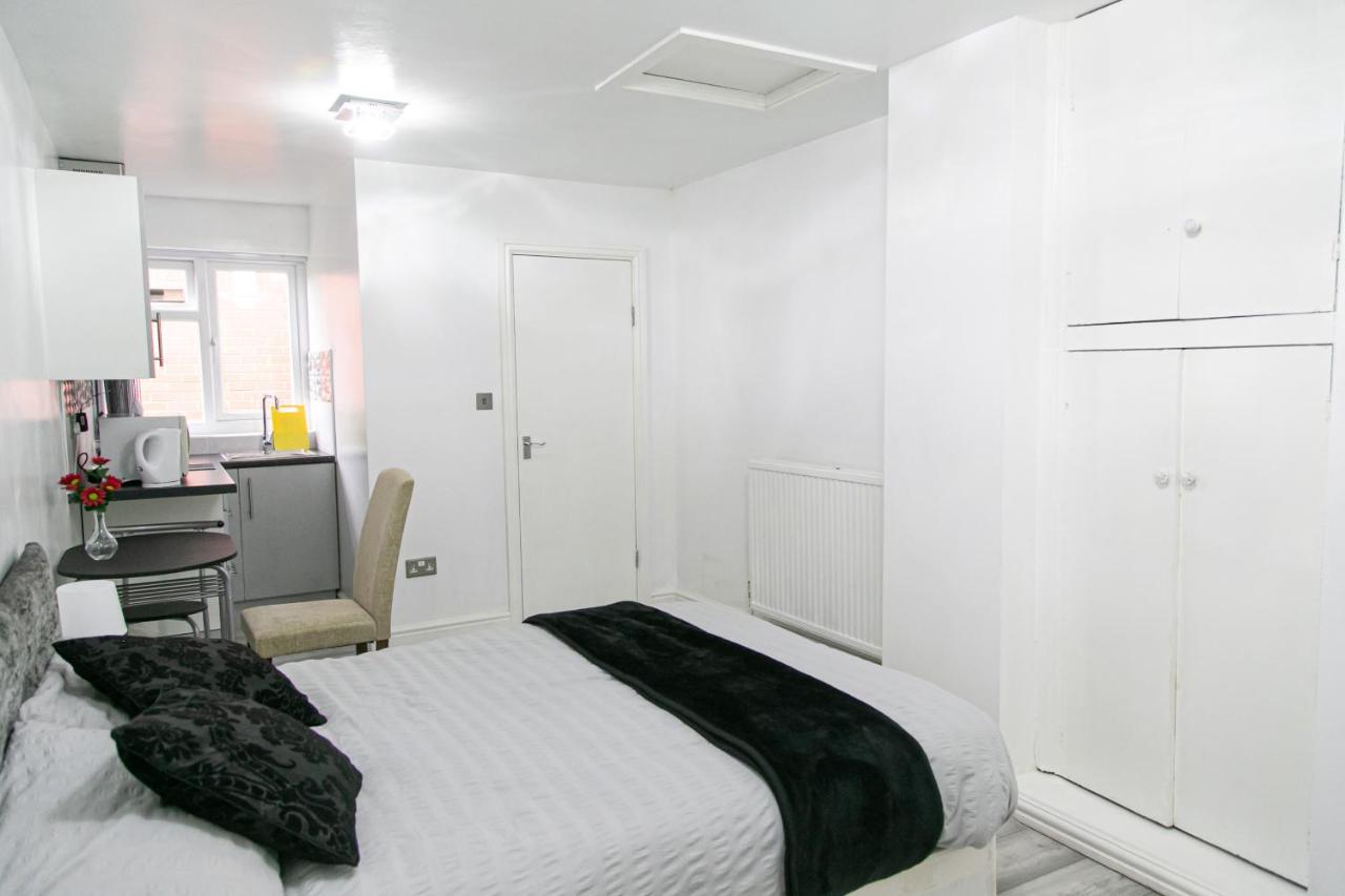 Apartment Cheetham Hills *
