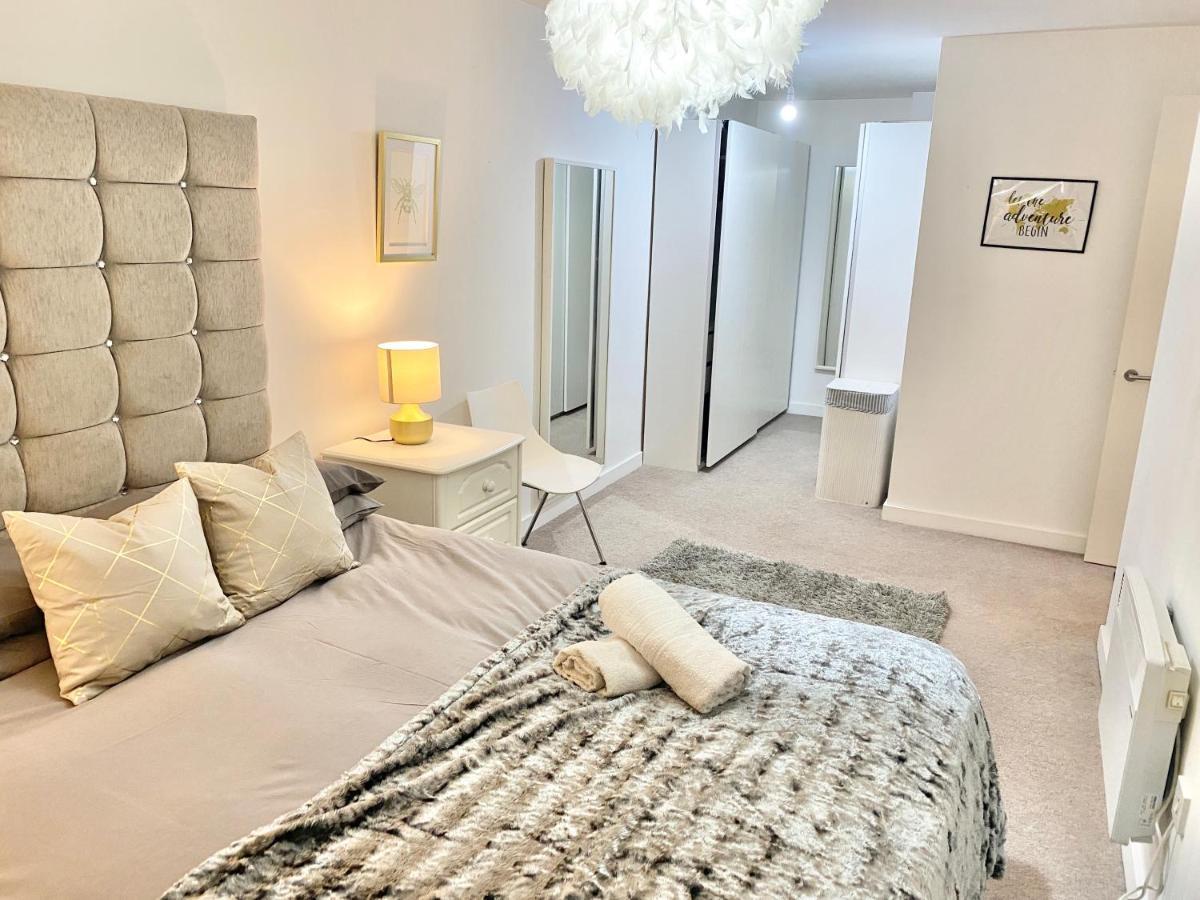 Modern Centre 2-bedroom