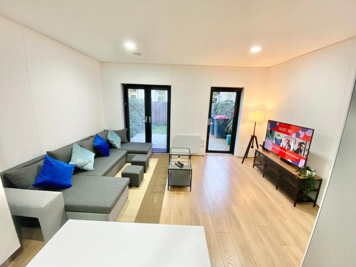 Large Townhouse 5 Beds With Two Parking Spaces - Centre