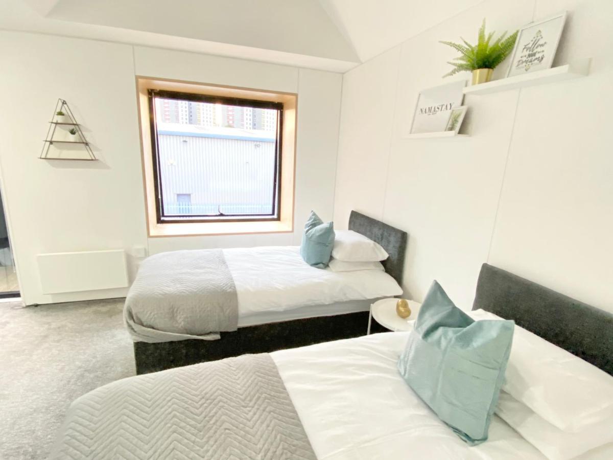 Holiday home Large Townhouse 5 Beds With Two Parking Spaces - Centre Manchester
