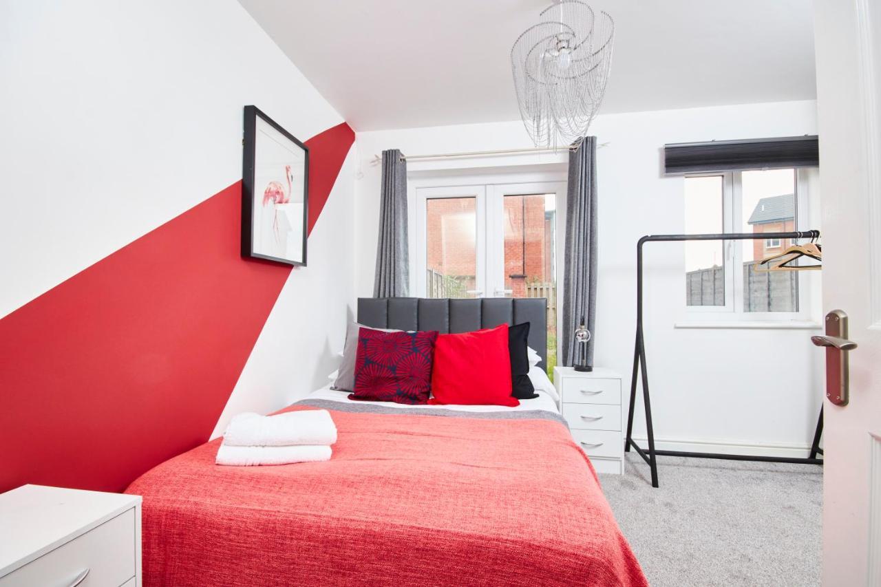 The Exquisite Abode - Parking Villa Manchester
