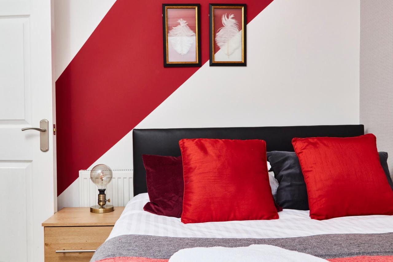 Villa The Exquisite Abode - Parking Manchester