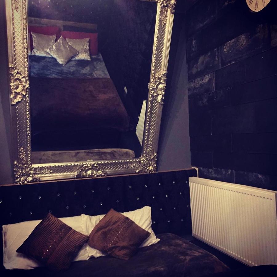 Apartment Party Pad Manchester