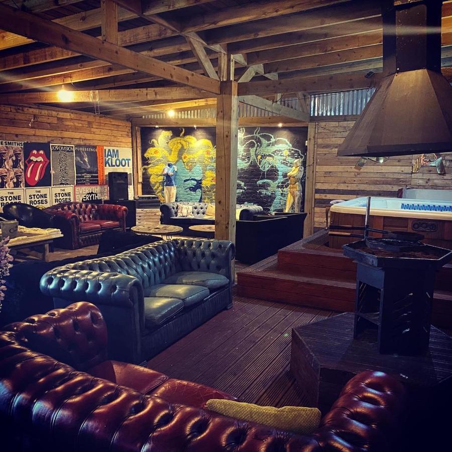 Party Pad * Manchester