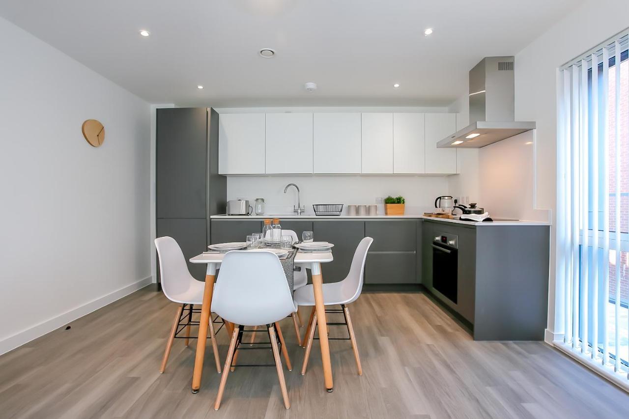 Hilltop Serviced Apartments- Northern Quarter Apartment