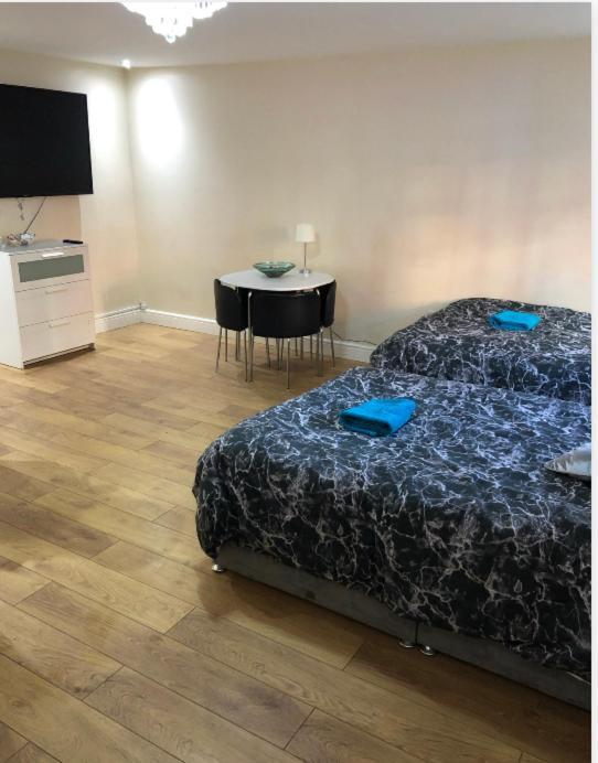 Bed & Breakfast Big Rusholme With Tv And Private Bathroom-parking&wifi Manchester