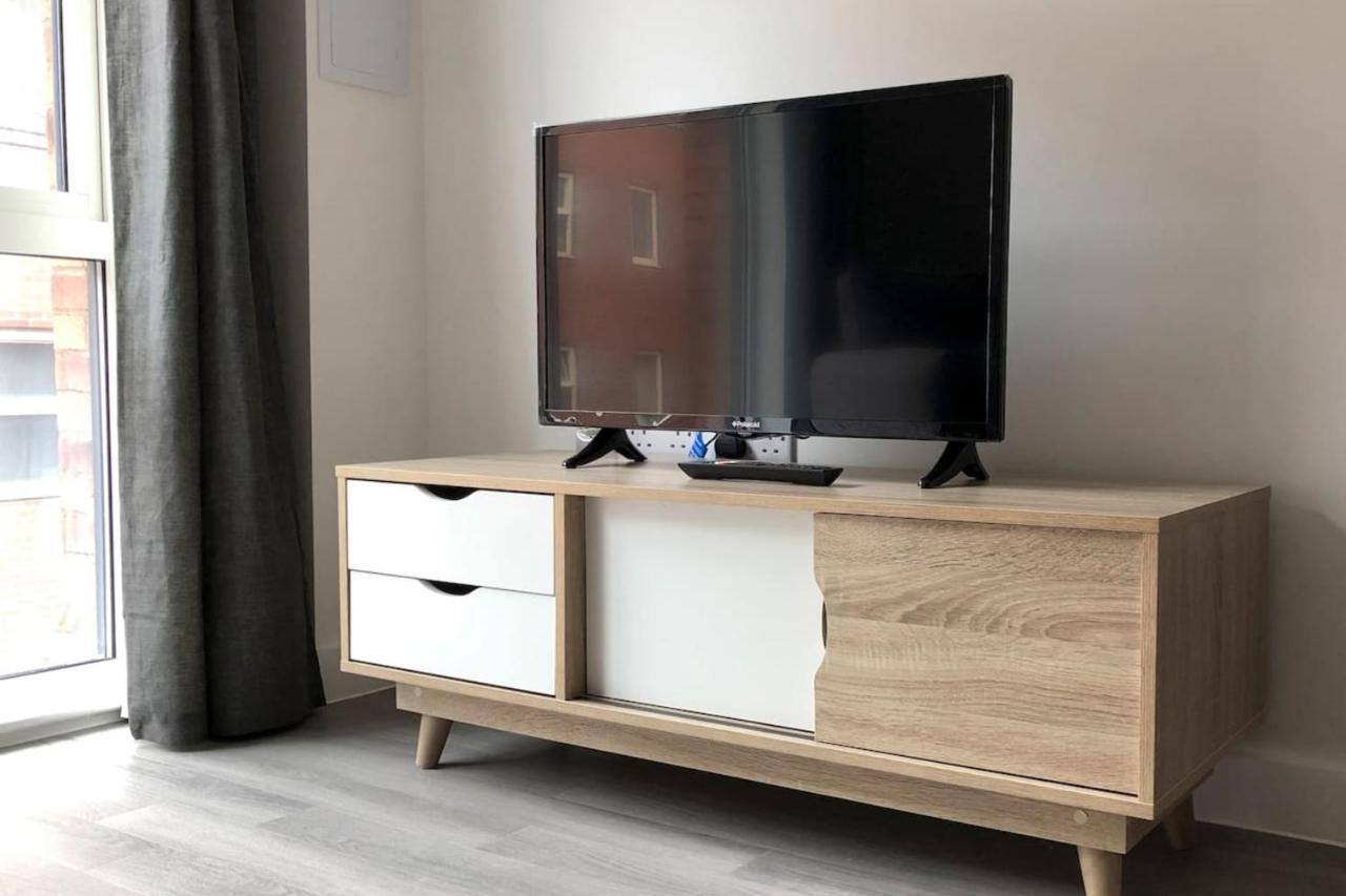 Fantastic 2 Bedroom In Apartment