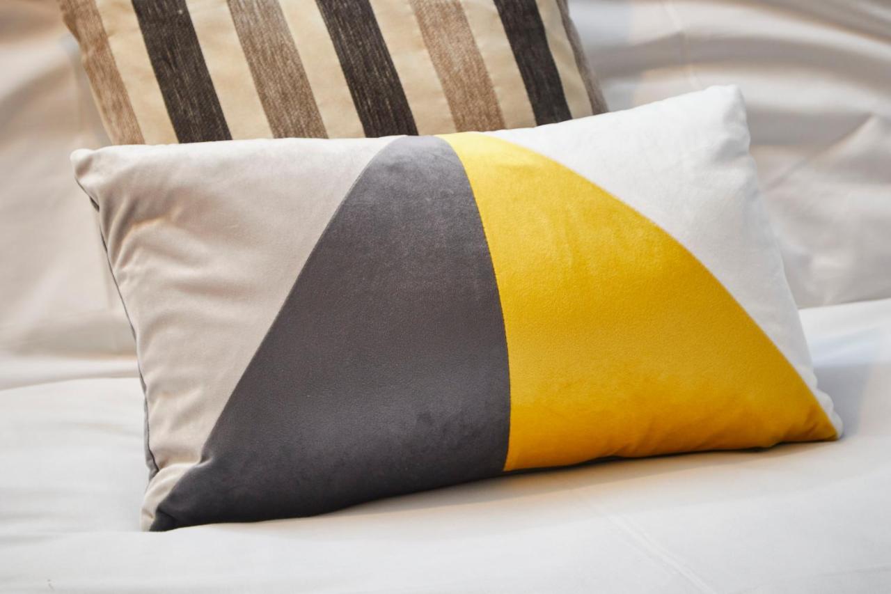 Stylish Gem - Sleeps 10! Appartement