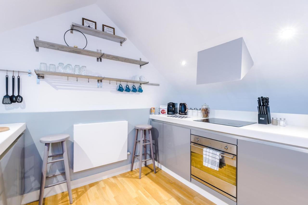 Rest & Recharge At Ash House Near Mediacityuk Holiday home