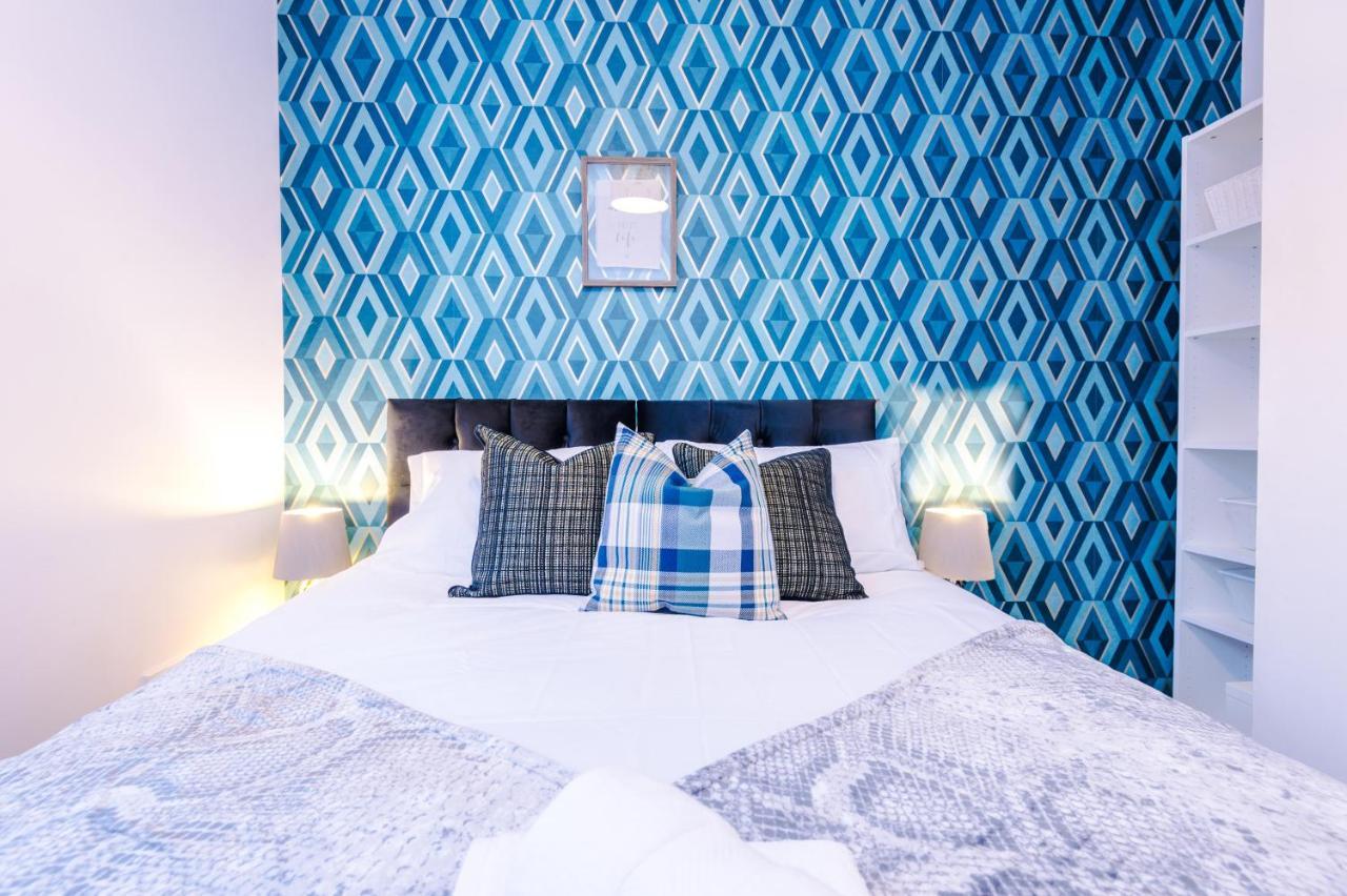 Rest & Recharge At Ash House Near Mediacityuk Manchester