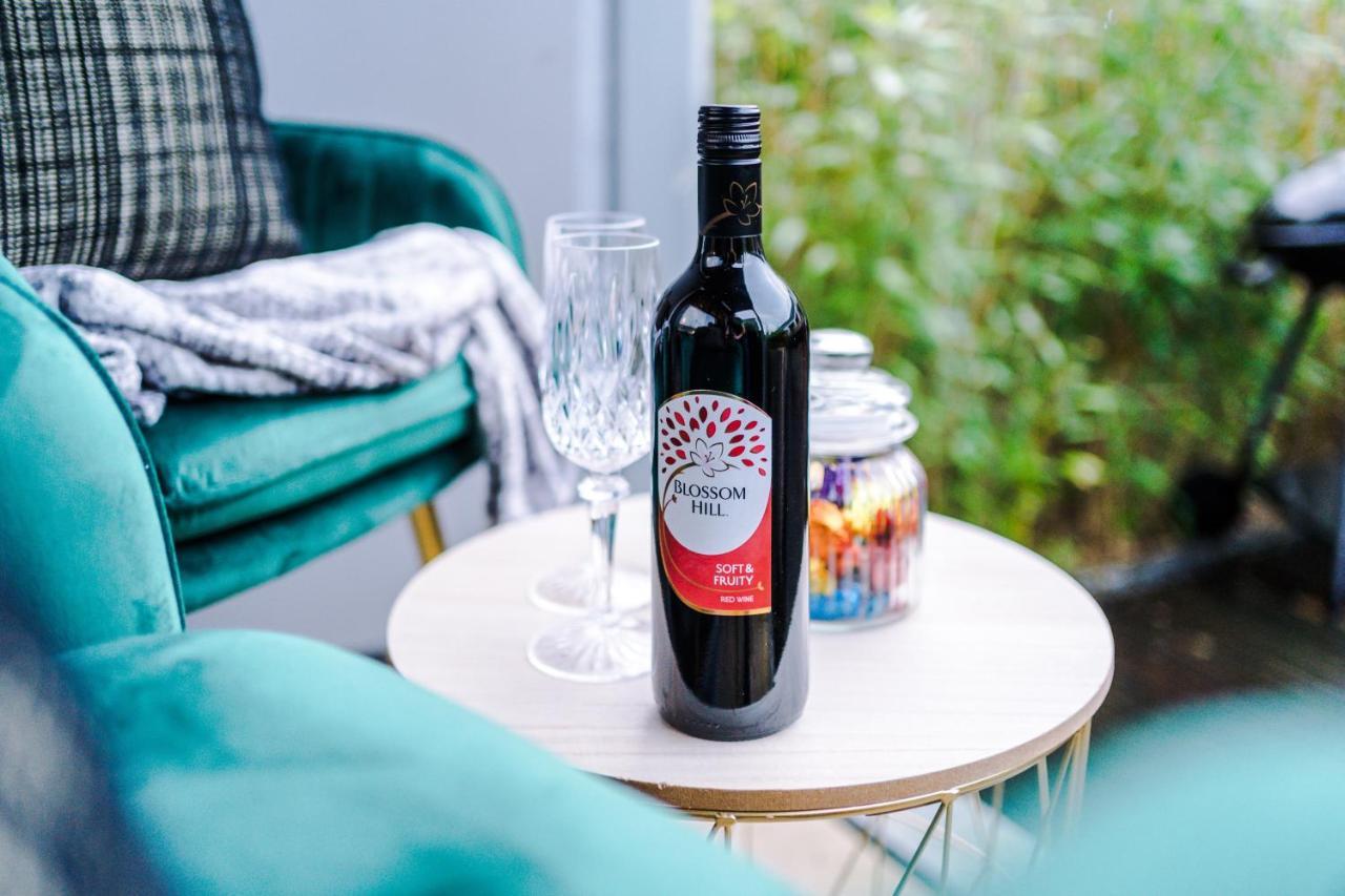 Holiday home Rest & Recharge At Ash House Near Mediacityuk Manchester