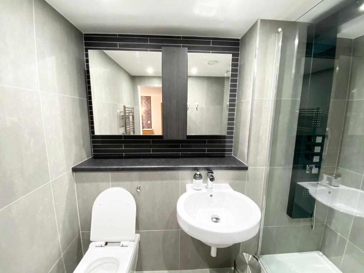 Apartment Cosy Centre Location, Hydro Massage Showe Manchester