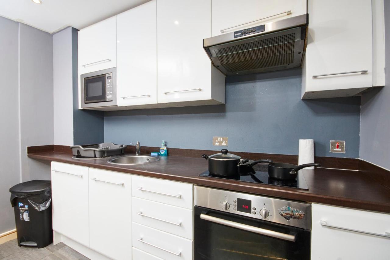 Stylish Gem - Sleeps 10! Appartement Manchester