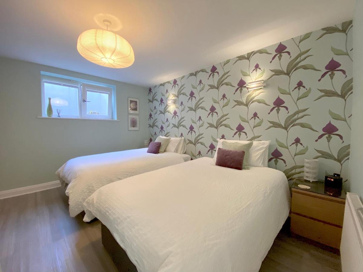The Garden Apartment, Near Airport & Manchester