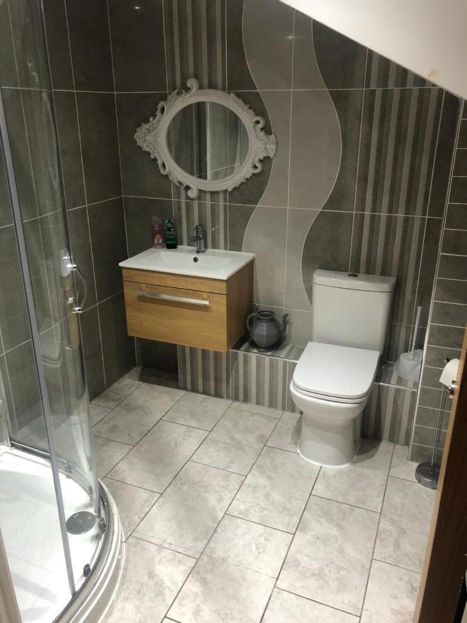 Big Rusholme With Tv And Private Bathroom-parking&wifi Bed & Breakfast *