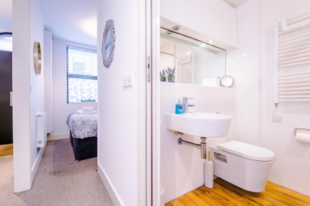 Holiday home Rest & Recharge At Ash House Near Mediacityuk