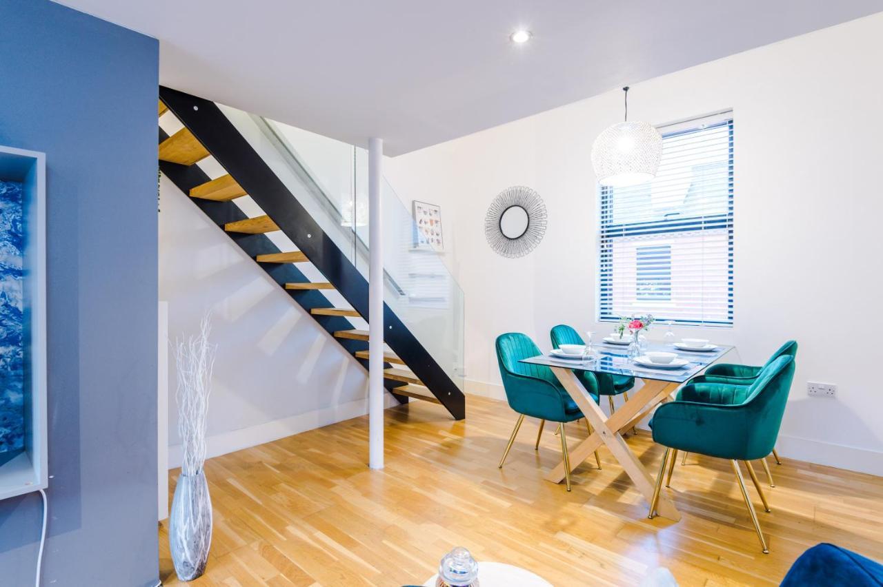 Rest & Recharge At Ash House Near Mediacityuk