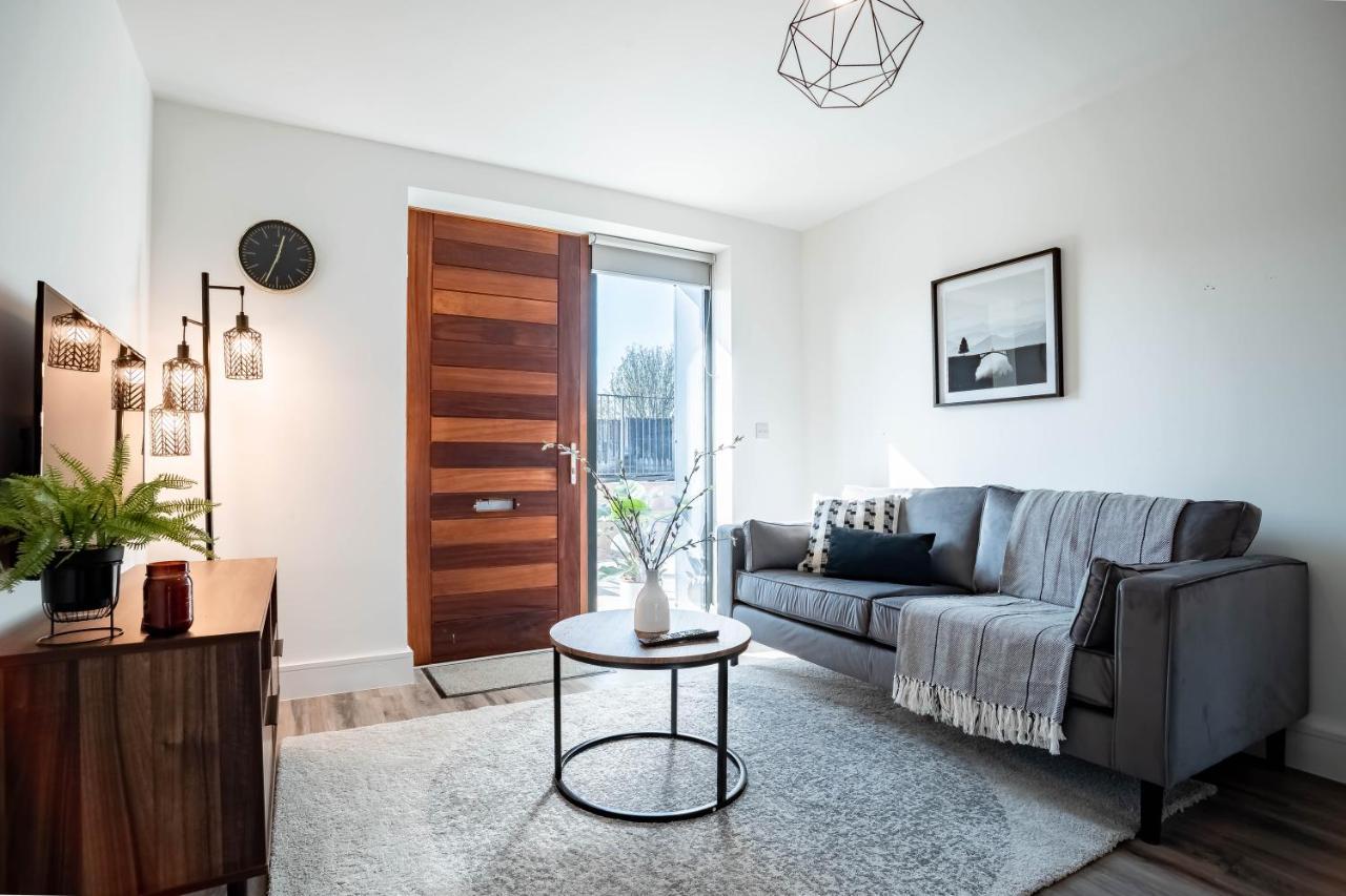 Luxe Interchange Near Old Trafford - Media - The Quays Appartement Manchester